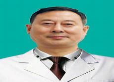 老医生和白雪儿