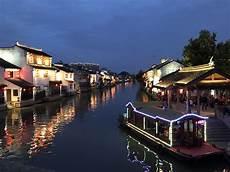 下江南的旅游诗句